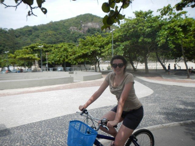 Tineke op de fiets