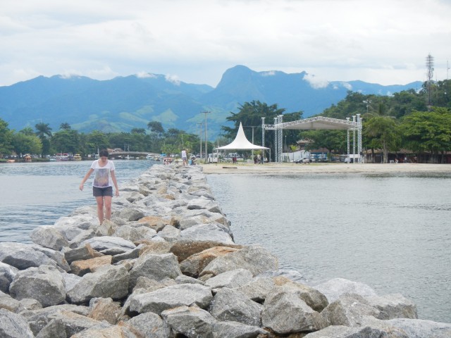 Tineke op de pier