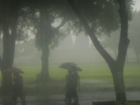 Regen bij Prambanan